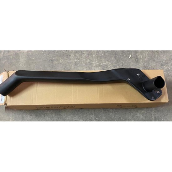 Snorkel Suzuki Vitara motor 2.0 partea dreapta cu logo Vitara