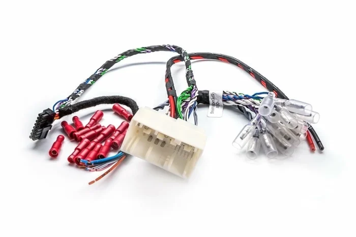 d624_3b02_reamp1_1280x720_1280x720 Pachet sistem audio Plug&Play Audison dedicat BMW K4E X4E + Amplificator AF C8.14bit + Conectica dedicata
