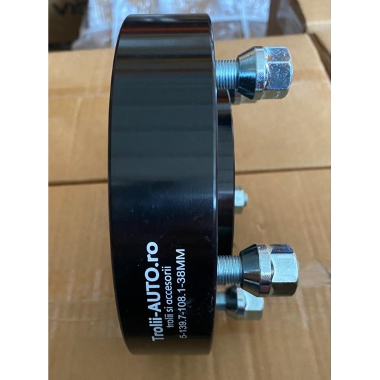 fdc28f11-eb05-410d-9d7d-31d2ce2a8884-550x550h Flanse distantiere Toyota 30mm 6x139,7 M12x1,5 CB110 cu inel de centare culoare negru