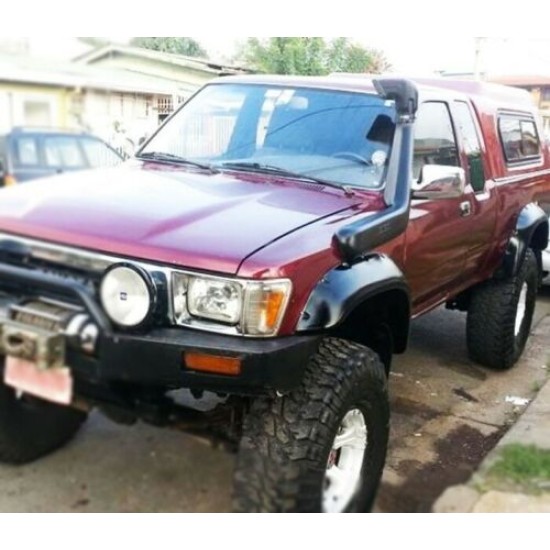 Snorkel Toyota Hilux 105,106,107, TOYOTA 4 RUNNER 2,4D 3,0L 3,0D 1983-1997 montaj partea stanga