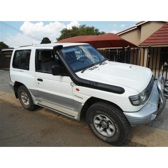 Snorkel Mitsubishi Pajero Shogun V33/V6 1991-1999 pentru aripi evazate/bombate montaj partea dreapta